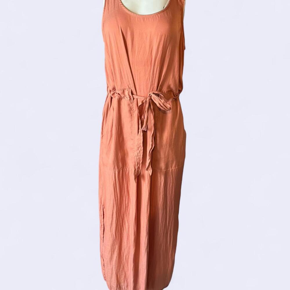 Lightweight Pink Banana Republic midi dress with tie waist size 8